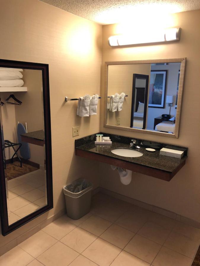 Kahler Inn And Suites Рочестер Экстерьер фото